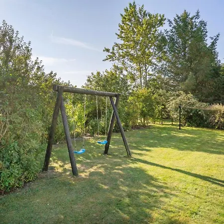 Rebecca - 1-5km From The Sea In Ne Jutland By Interhome *