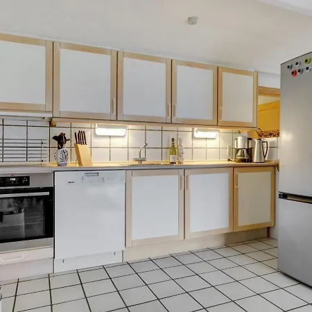 Rebecca - 1-5km From The Sea In Ne Jutland By Interhome