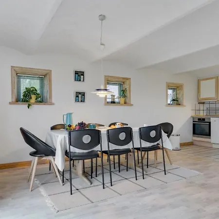 Holiday home Rebecca - 1-5km From The Sea In Ne Jutland By Interhome *
