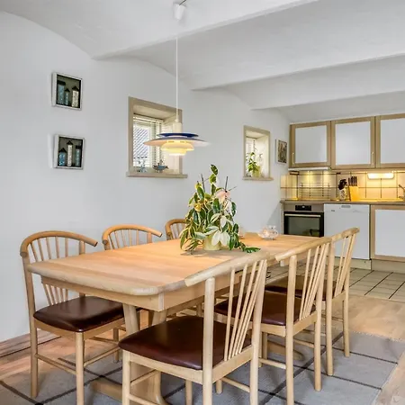 Vakantiehuis Rebecca - 1-5km From The Sea By Interhome Hals