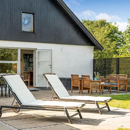 Rebecca - 1-5km From The Sea By Interhome Vakantiehuis *
