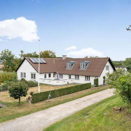 Feriehus Rebecca - 1-5km From The Sea By Interhome Hals